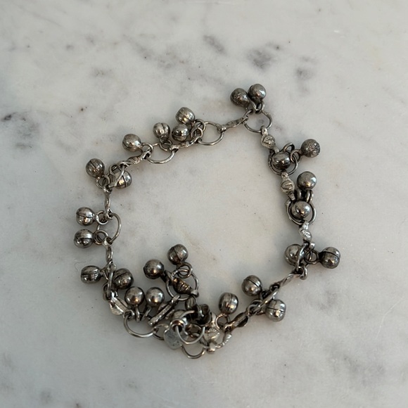 Boutique Vintage Charm Bracelet - Picture 6 of 8